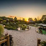 Nowa Prowansja B&B 옐레니아구라