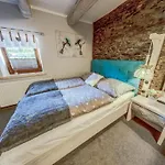 B&B Nowa Prowansja 옐레니아구라