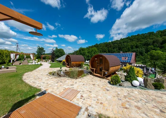 Nowa Prowansja B&B 옐레니아구라